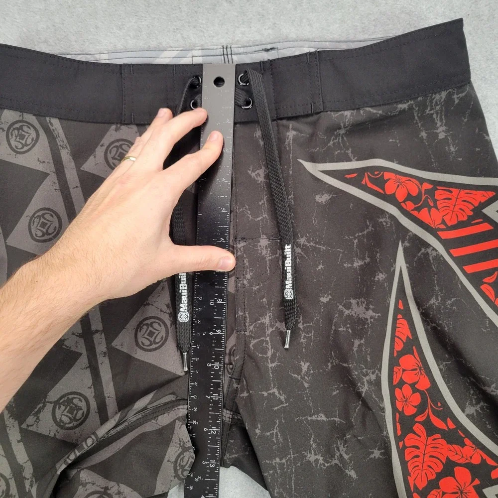MauiBuilt Board Shorts Mens 32 Black Red Tribal Fishhook Floral Surf Trunks